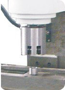 Ordinary type spin riveting machine head